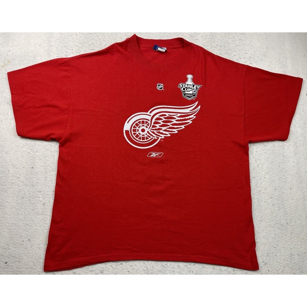 Detroit Red Wings Reebok Men’s Large 2008 NHL Stanley Cup Champions Roster Shirt